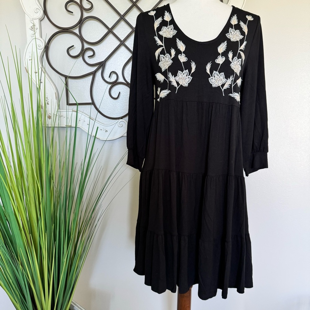 CUPIO Size Medium Embroidered Black Dress